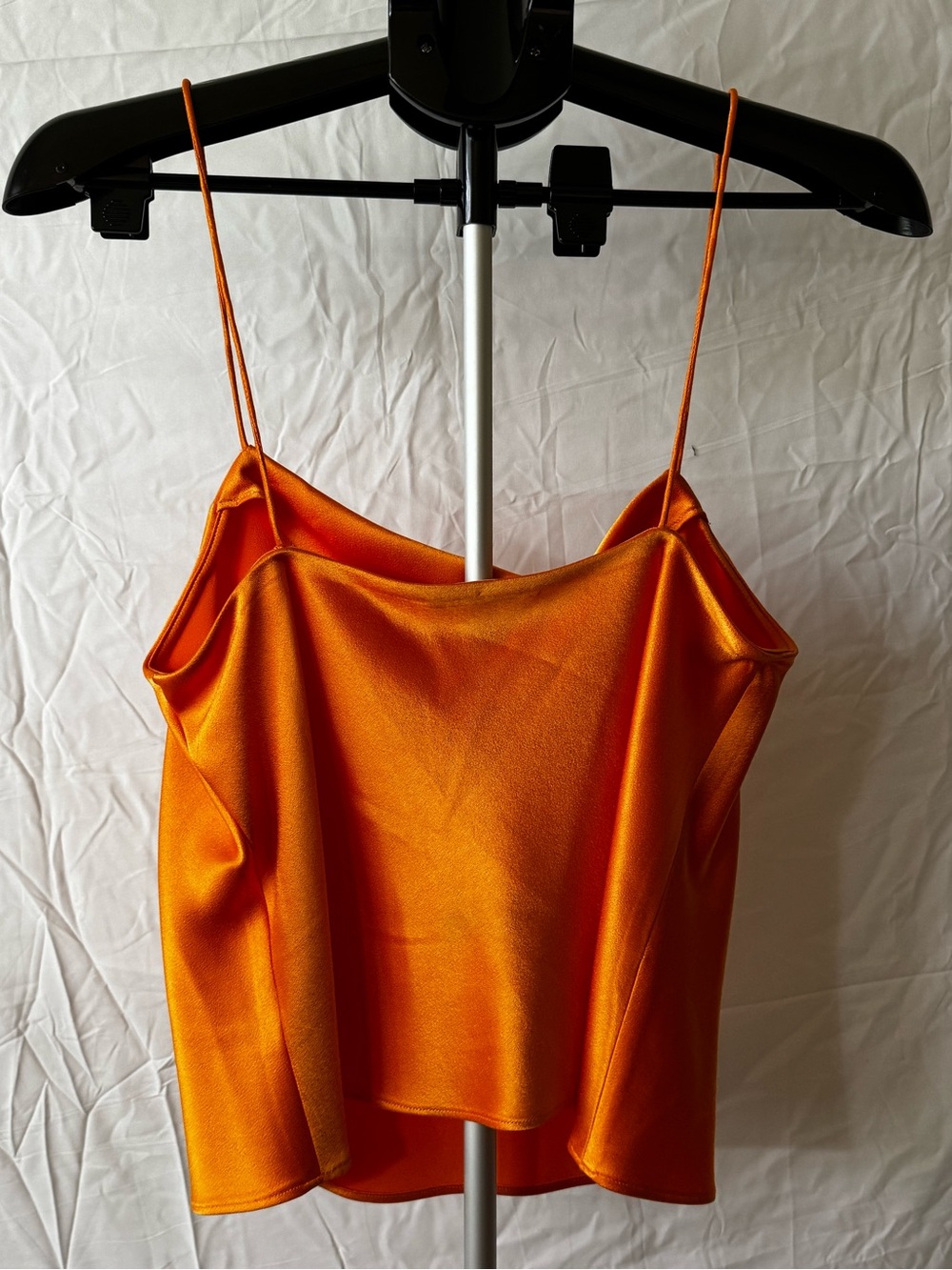 Alice + Olivia Harmon Drapey Slip Tank - Picture 4 of 10